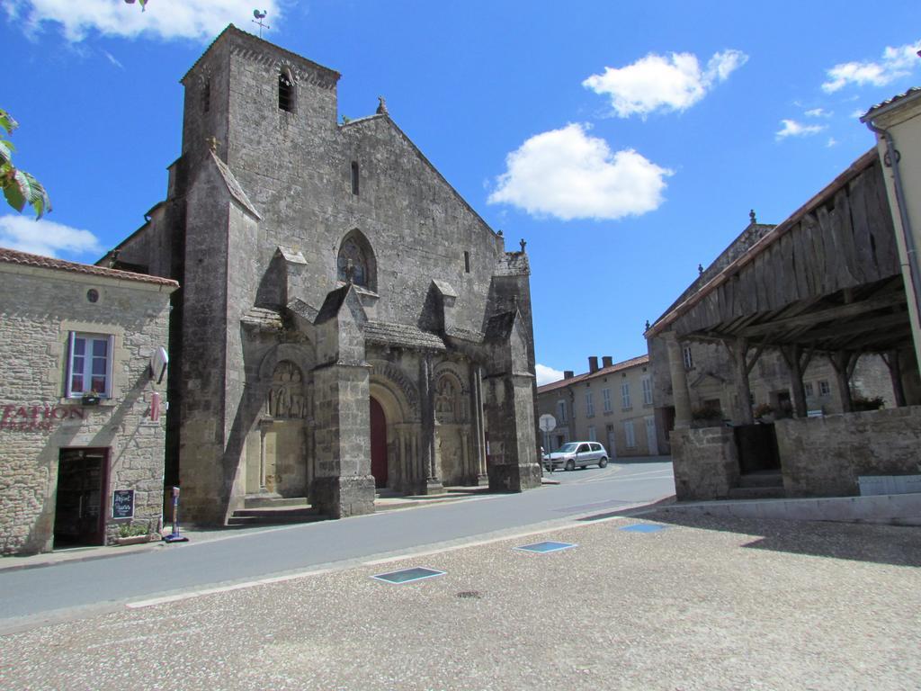 L'Ancien Hotel De Ville Foussais エクステリア 写真